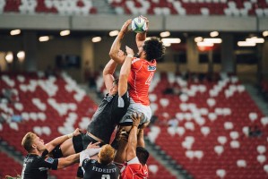 足球视频教程平台支持多方位互动交流，足球视频播放